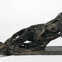 Lying woman  2004 Bronze, unique piece - Height : 6,10 in