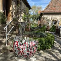 L'Eveil in the Jardins des Soussilanges - April 2022