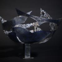 Vagues bleues 2025 Acier soudé peint et patiné - 41,8 x 46 x 42 cm