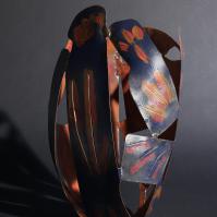 Fleur pour ma Muse I (Flower for my Muse I )  2024 Welded and patinated steel - Height : 42 cm - Diameter : 24 cm